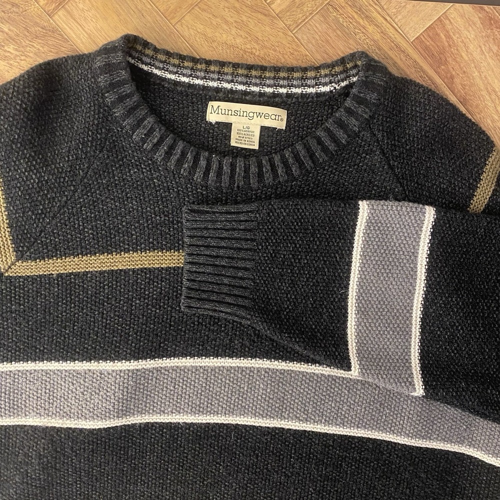 Vintage Munsingwear Sweater Men's L Textured Knit Crewneck Striped 90s Black